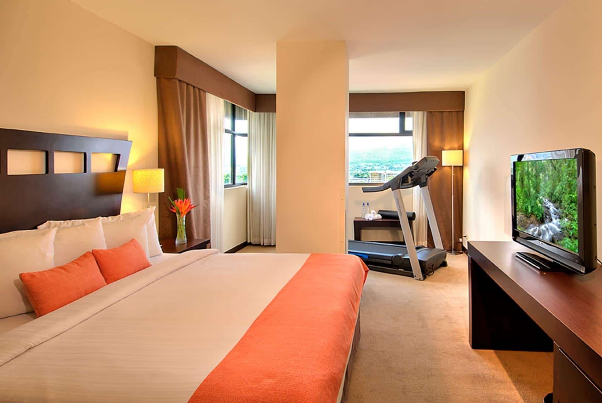 Tryp By Wyndham San Jose Sabana Hotel Værelse billede