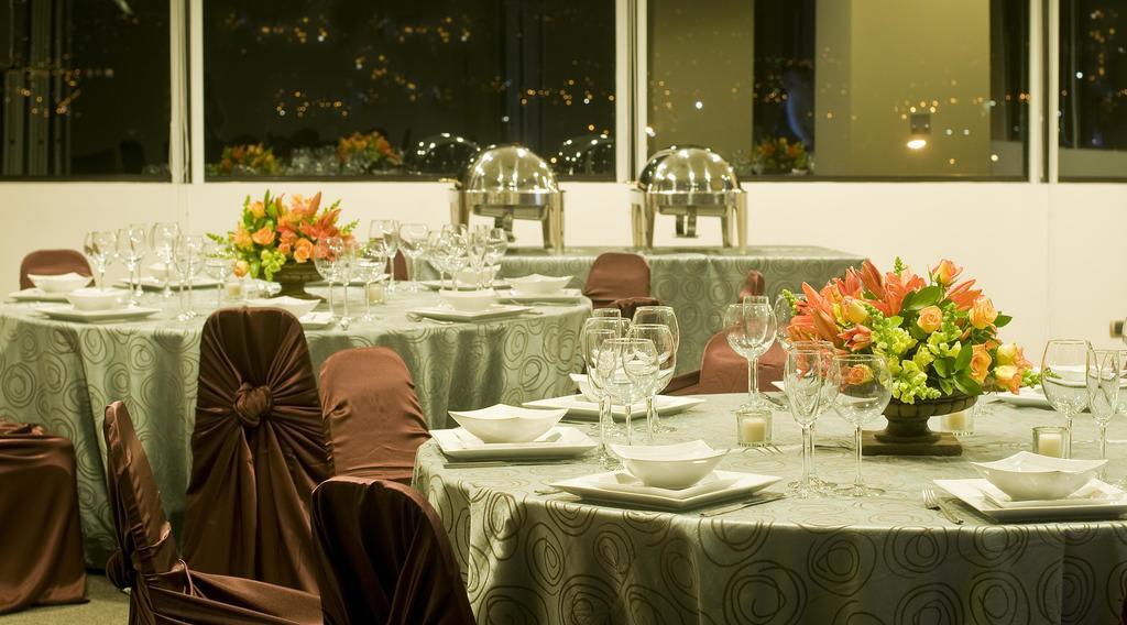 Tryp By Wyndham San Jose Sabana Hotel Eksteriør billede