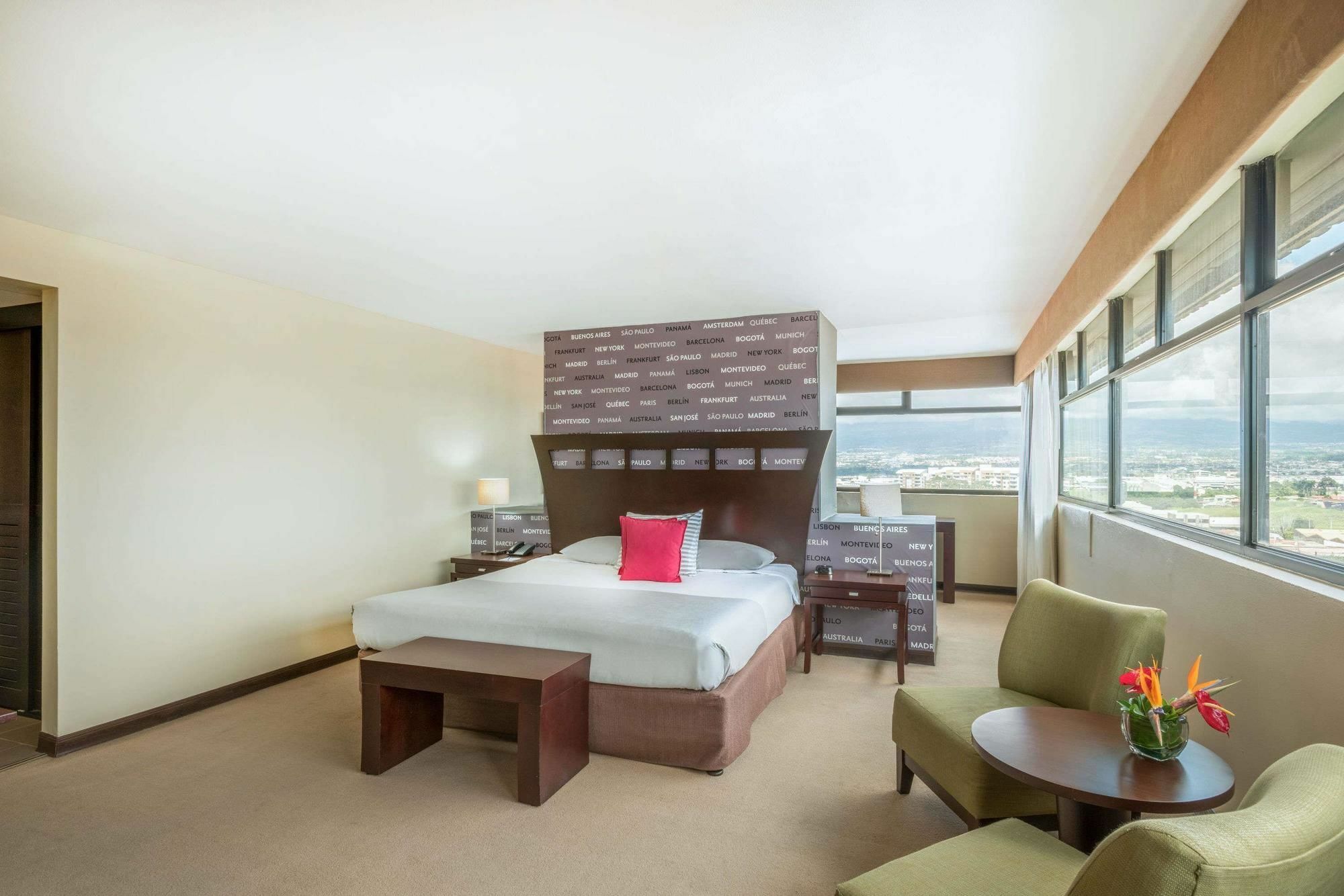 Tryp By Wyndham San Jose Sabana Hotel Eksteriør billede
